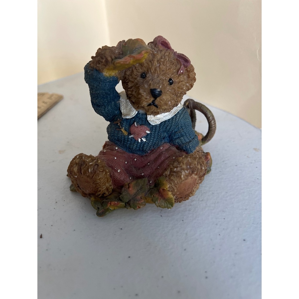 K K Bear Vintage 1999 Resin Teddy Bear Figurine Autumn Heart Sweater Decor